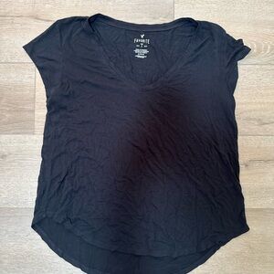 American Eagle Outfitters Black V-Neck Tee